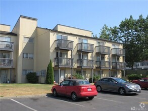 Building Photo - 2 Bedroom Liberty Lake Condo in Federal Way