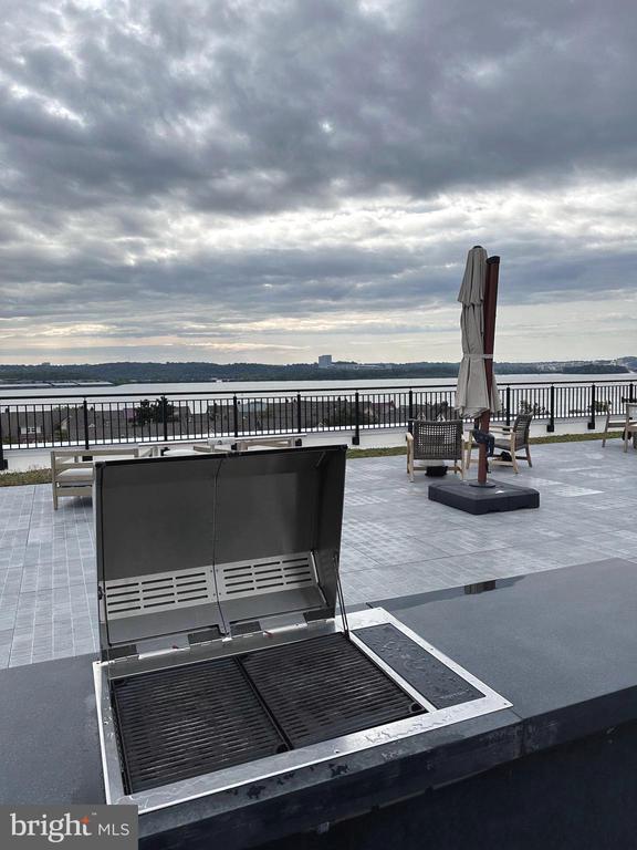 Building Photo - 801 N Fairfax St