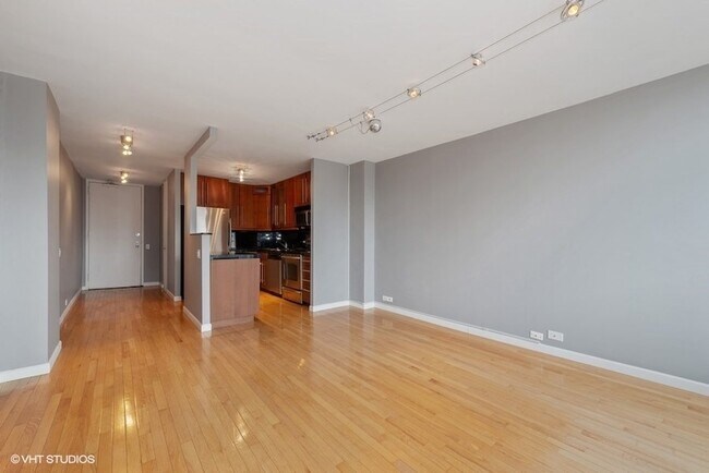 Building Photo - 405 N Wabash Ave