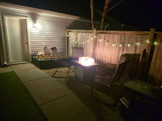 Building Photo - 1804 Riverbirch Ln