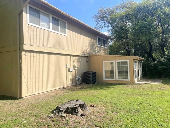 Building Photo - 18007 Autumn Trails Ln