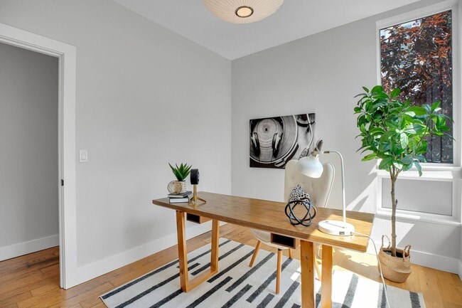 Building Photo - Urban Modern 5 Bedrooms, 3 1/2 Bathrooms, ...