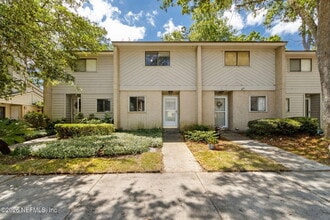 Building Photo - 3801 Crown Point Rd