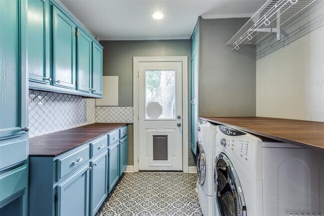 Building Photo - 4306 Benning Dr