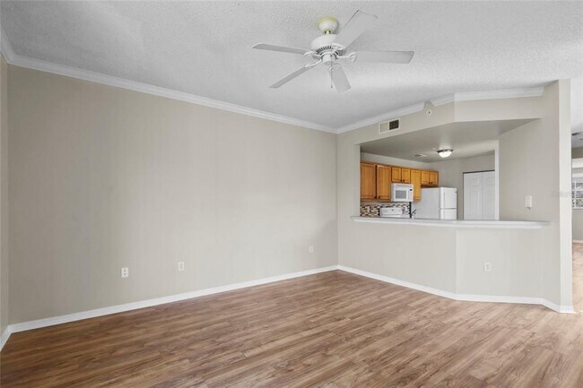 Building Photo - 5681 Bentgrass Dr