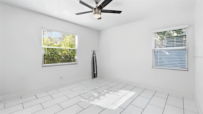 Building Photo - 1416 E Frierson Ave