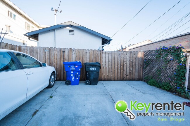 Building Photo - North Park Cozy Front Home of Duplex (full...