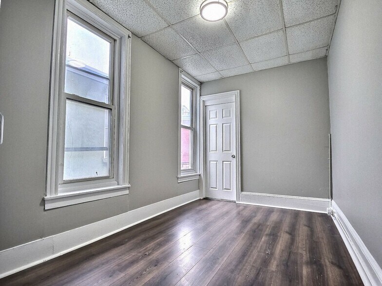 Building Photo - 739 Weiser St