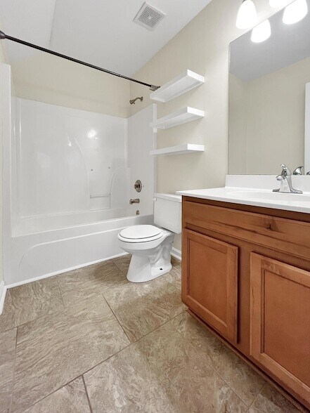 Building Photo - 4824 Willow Brook Ln