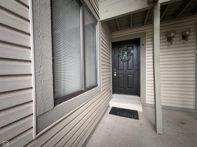 Primary Photo - 2922 Eagles Crest Cir