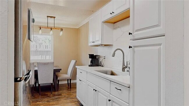 Building Photo - 4591 Orange Ave