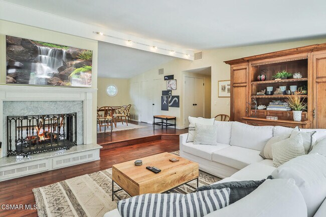 Building Photo - 31944 CA-1