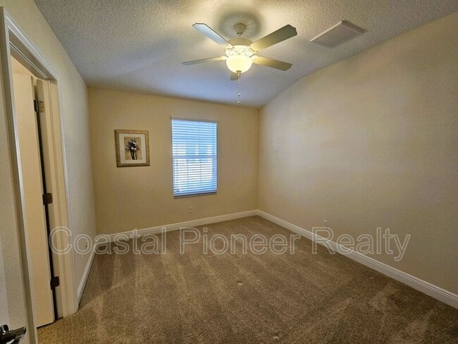 Building Photo - 11541 Crowned Sparrow Ln