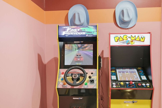 Building Photo - 2002 Chittim Trail Dr