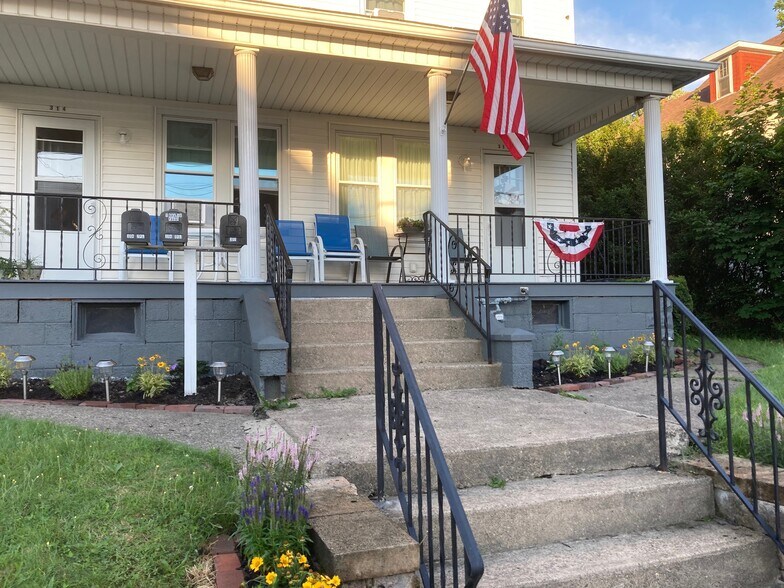 Building Photo - 314 Willow St