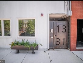 Building Photo - 1331 N Randolph St