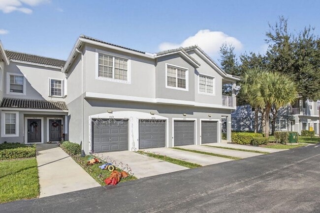 Building Photo - 3055 Grandiflora Dr