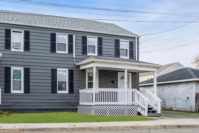 Building Photo - 6 Orchard St