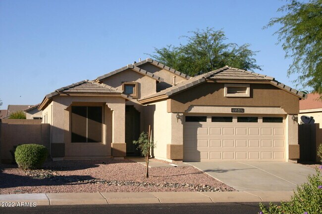 Building Photo - 16848 W Cottonwood St
