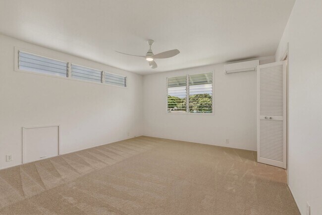 Building Photo - Spacious Aikahi Loop House in Kailua