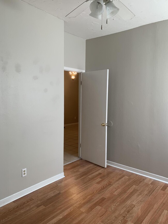 Building Photo - 1701 26th St