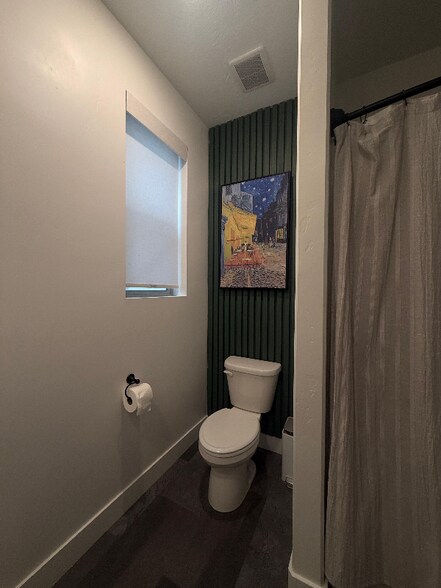 Building Photo - 5258 W Dock St