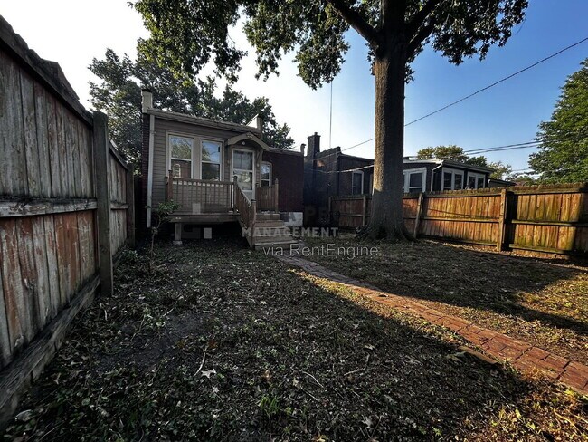 Building Photo - 4643 Tennessee Ave