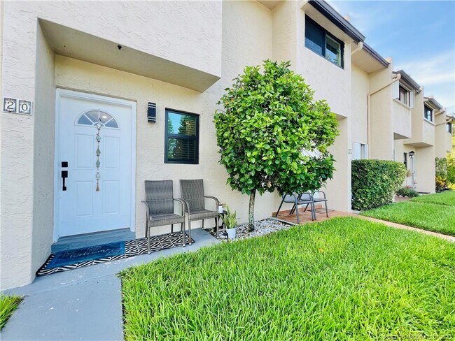 Building Photo - 4225 N Hwy A1A
