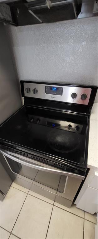 Building Photo - 1972 Lake Atriums Cir