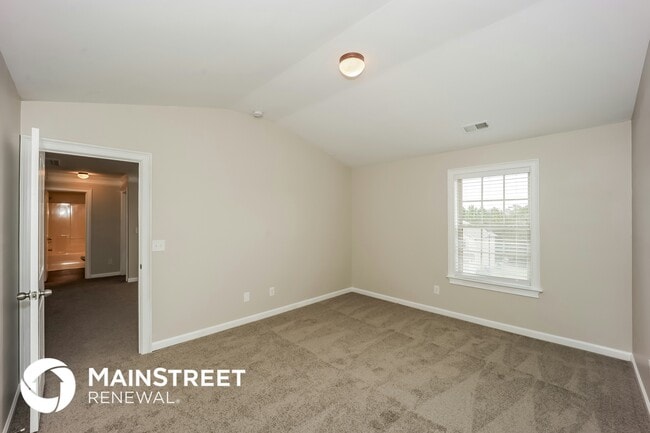 Building Photo - 217 Chert Way