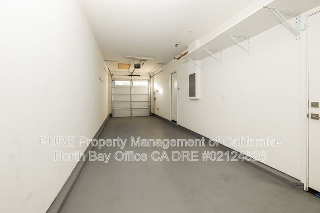 Building Photo - 2976 Bay Village Ave