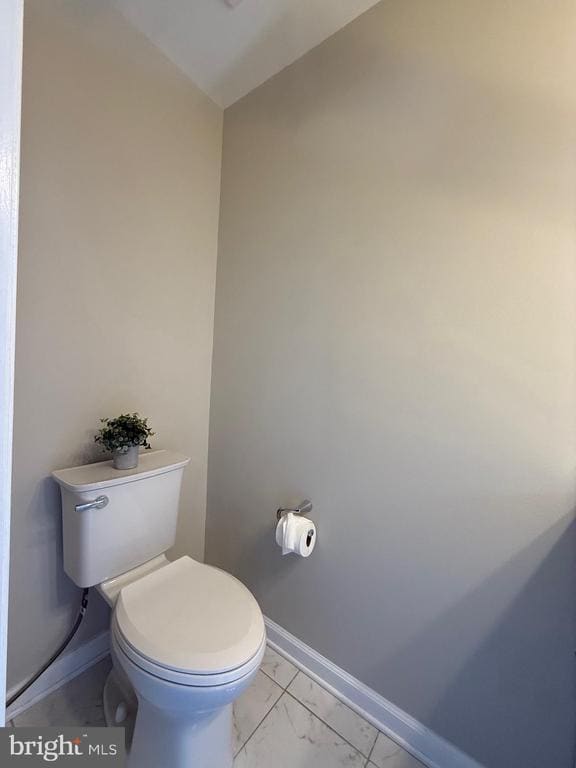 Building Photo - 6 Wosniak Ct