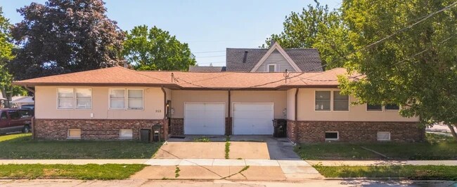 Building Photo - 507 W Miller St