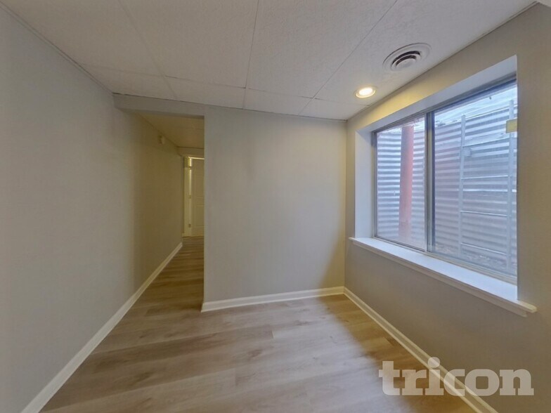 Building Photo - 3812 S Ceylon Way