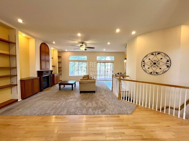 Building Photo - 1550 Capadaro Ct