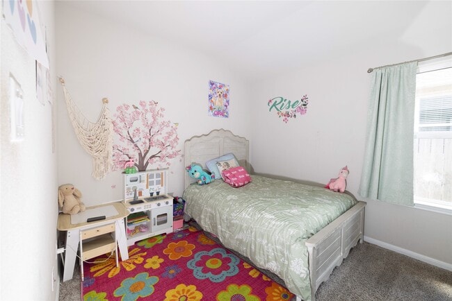 Building Photo - 7155 Blue Oak Dr