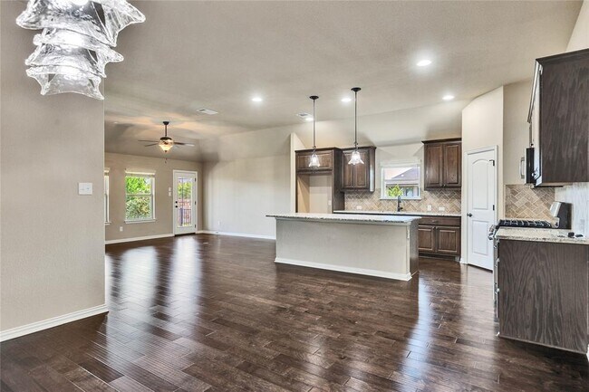 Building Photo - 2132 Montesol Ln