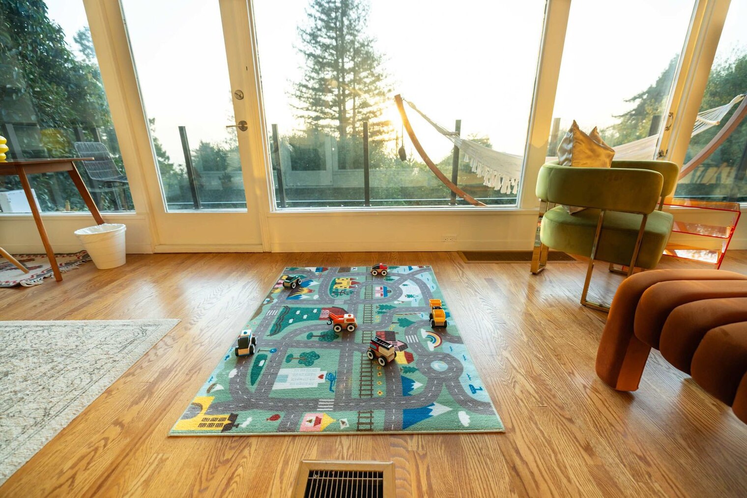 Building Photo - 1072 Keeler Ave