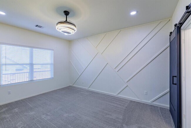 Building Photo - 149 Wind Flower Ln