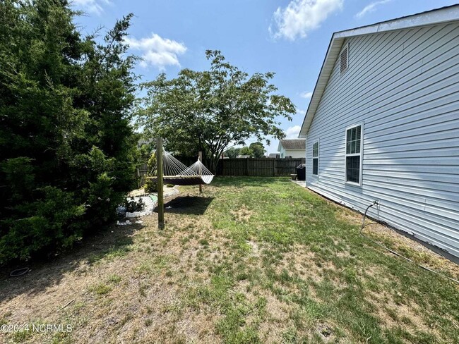 Building Photo - Charming 3-Bedroom Home in Wilmington - Fu...