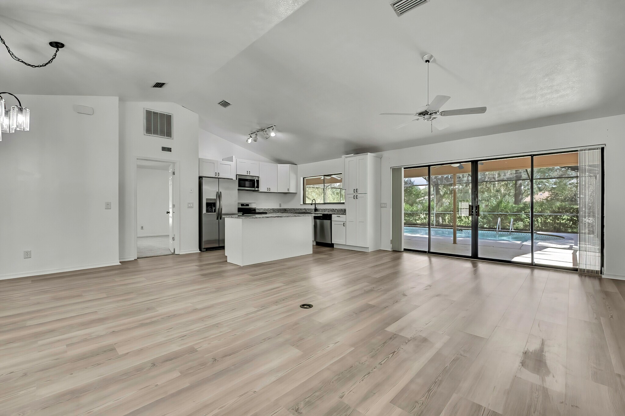 Building Photo - 295 E Keller Ct