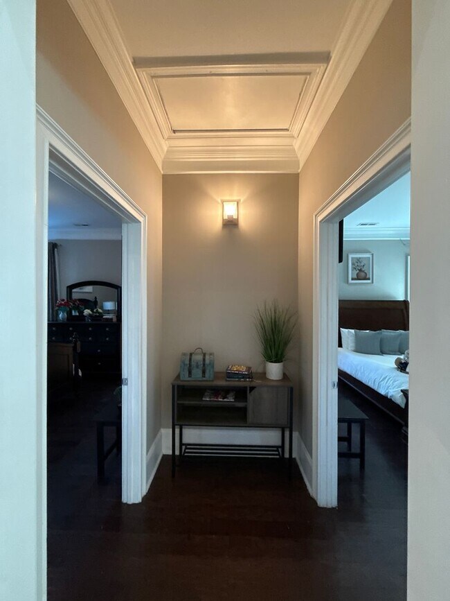 Building Photo - Mint Hill