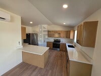 Building Photo - 425 Orchard Ave