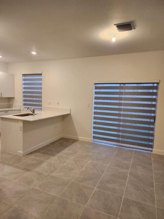 Building Photo - 16238 SW 290th Terrace