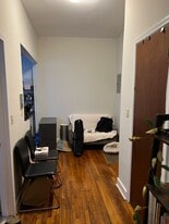 Building Photo - 86 Linden St