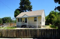 Building Photo - 1200 S Vermont Ave