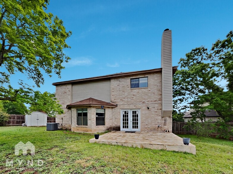 Building Photo - 2802 Redrock Trail
