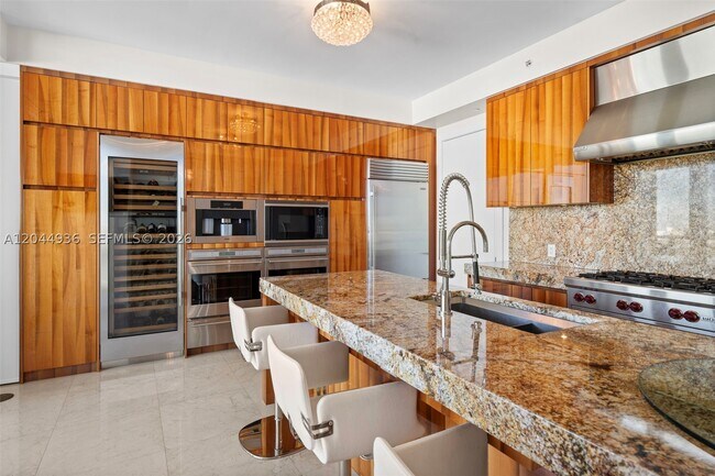 Building Photo - 9705 Collins Ave