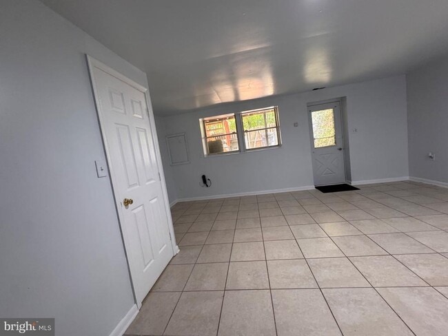 Building Photo - 6917 Villa-Del-Rey Ct