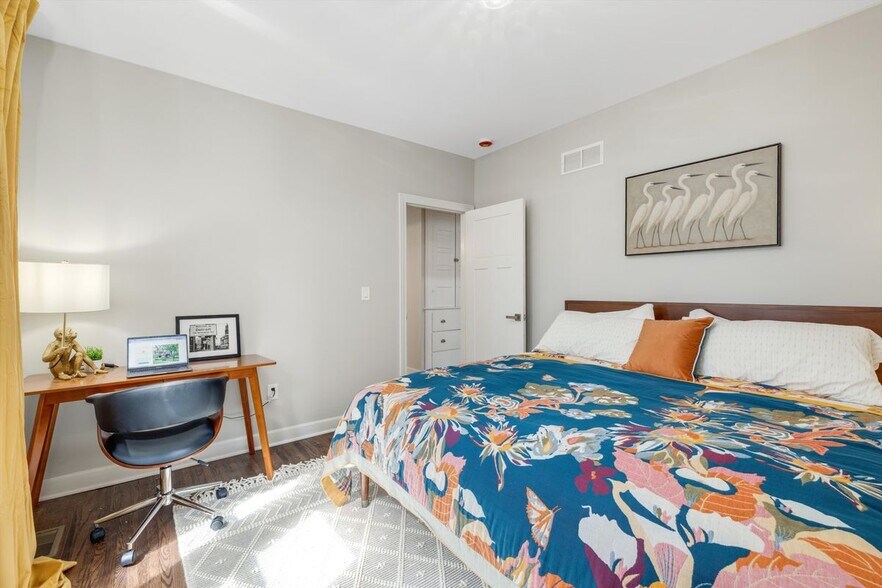 Building Photo - 1456 Virginia Park St